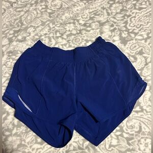 Lululemon Larkspur Hotty Hot Low-Rise Lined Short 4”
